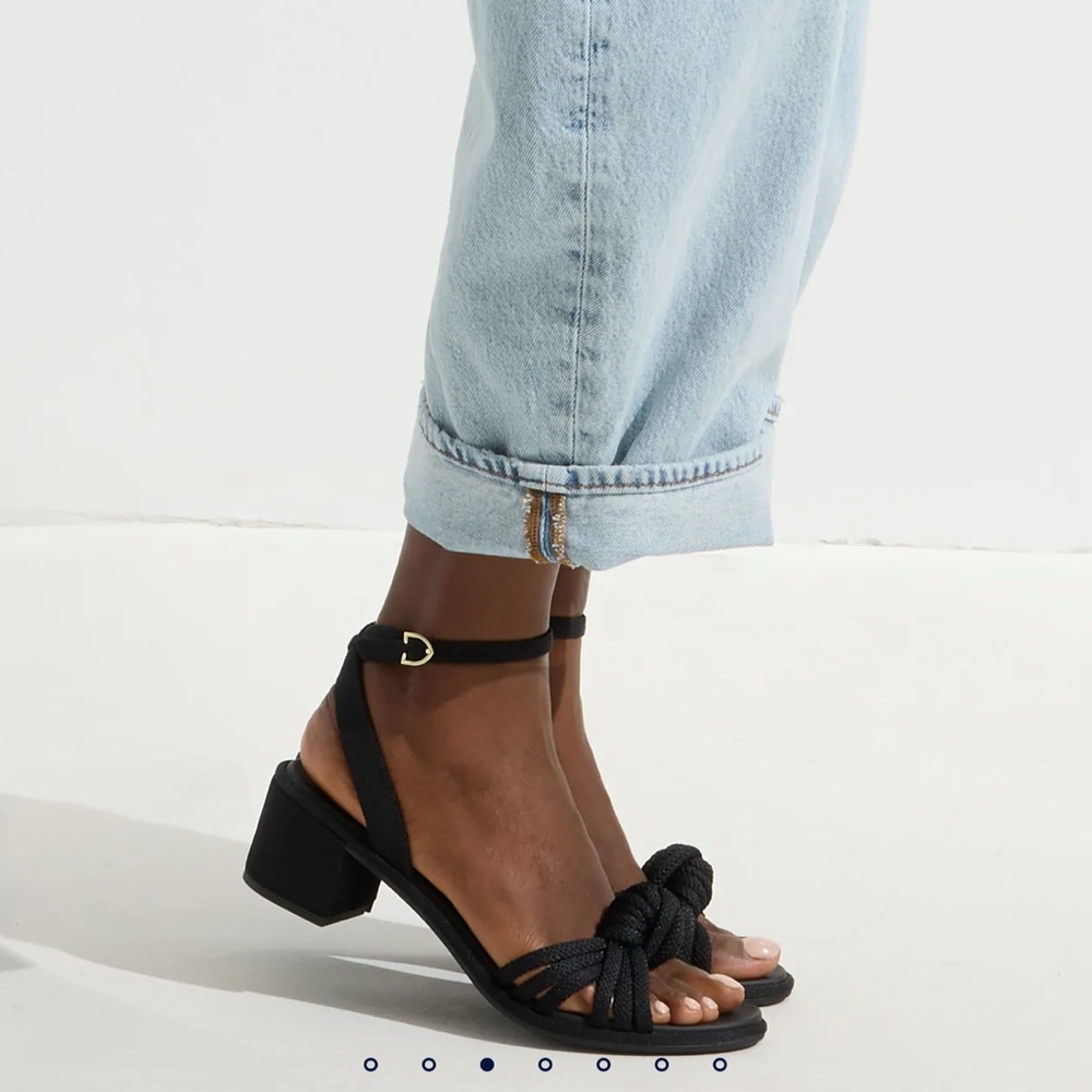 NWT - Rothy's The Knot Sandal - Black Size 7